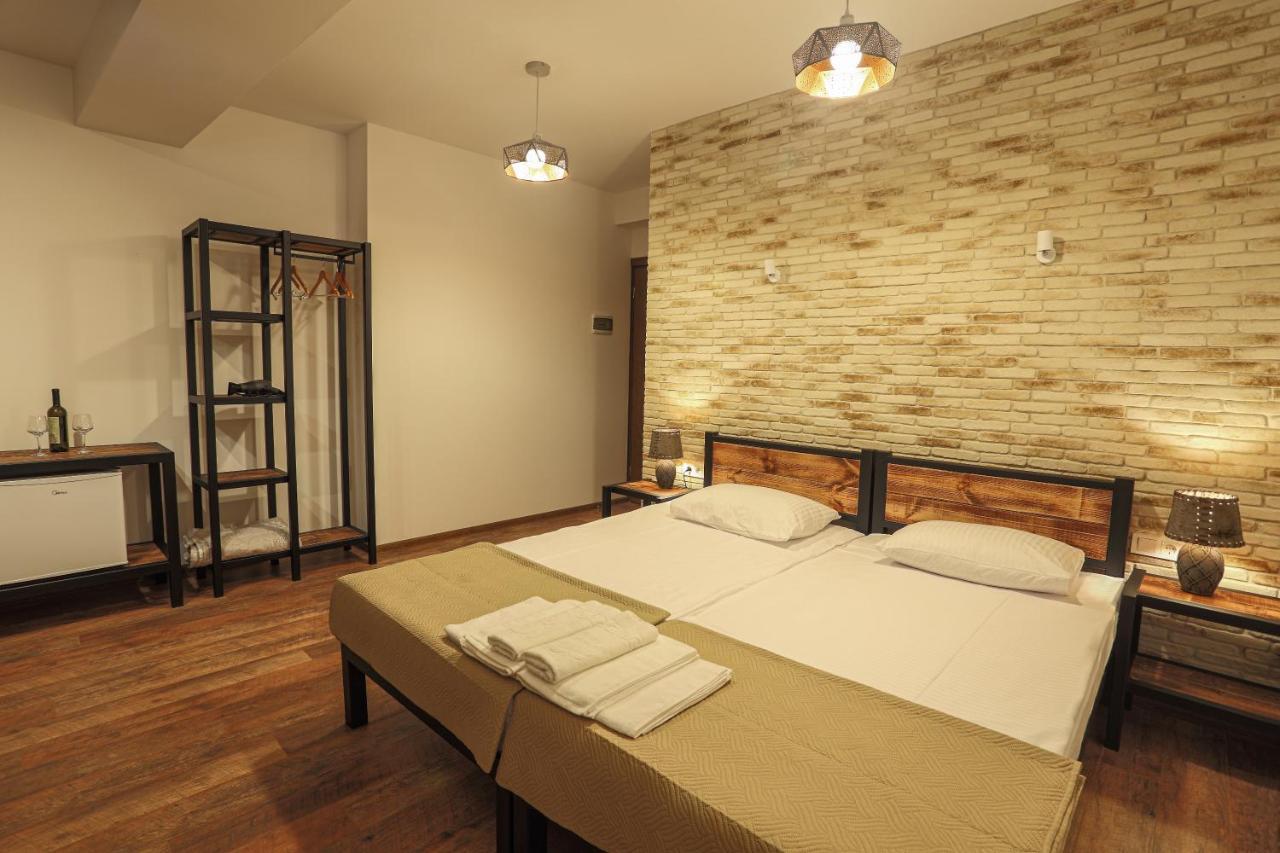 Winehouse Old Qvevri Apartments Tbilisi ภายนอก รูปภาพ